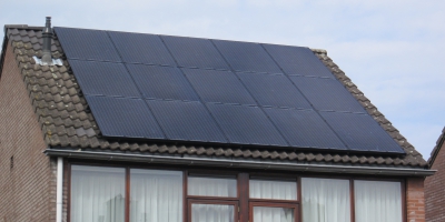 Zonnepanelen zwart Winterswijk Kruisselbrink Installaties